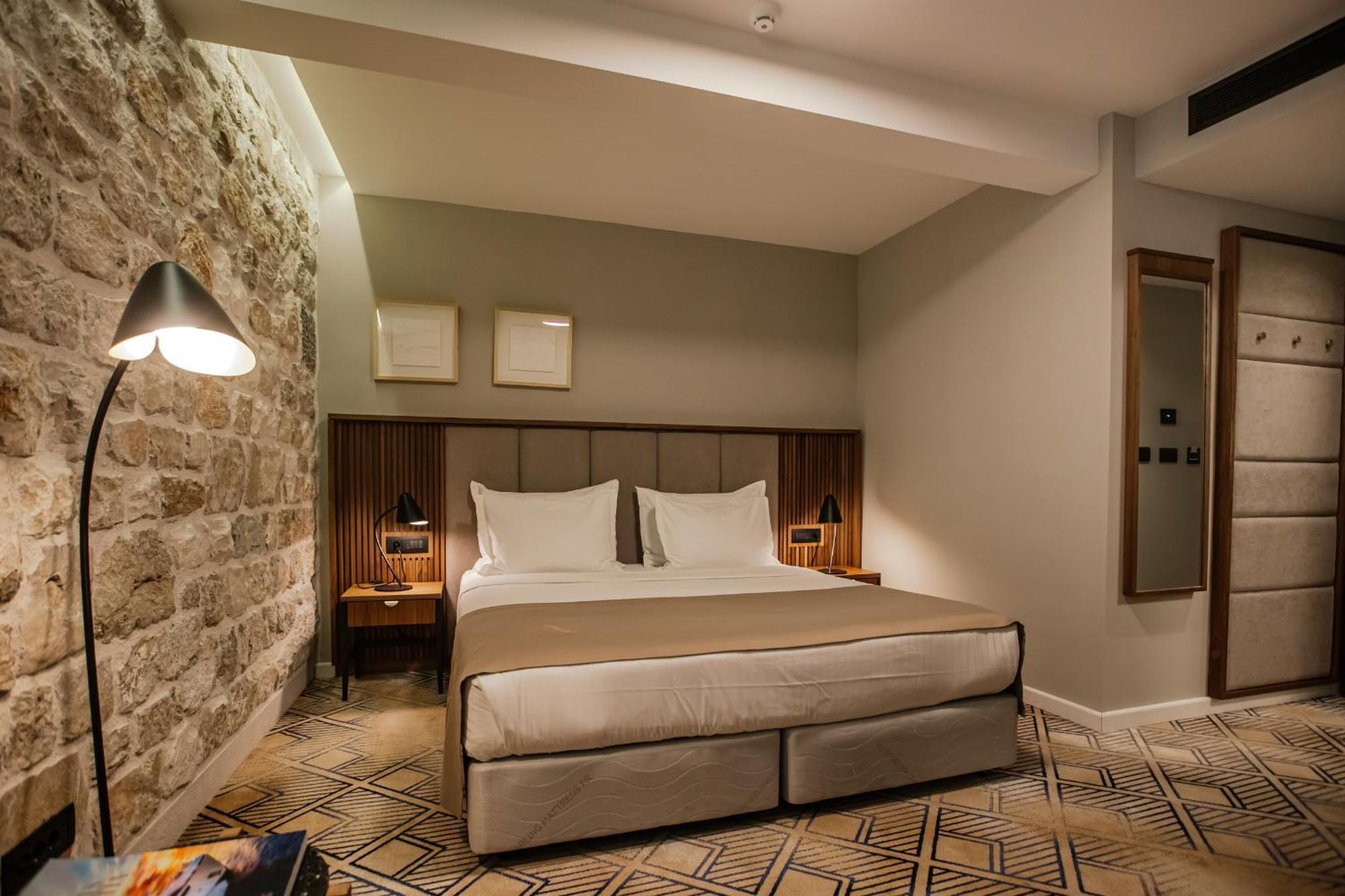 Armerun Heritage Hotel&Residences Šibenik Værelse billede
